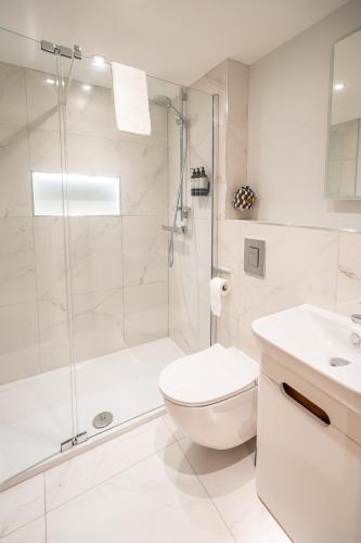 Two-Bedroom Apartment image 9