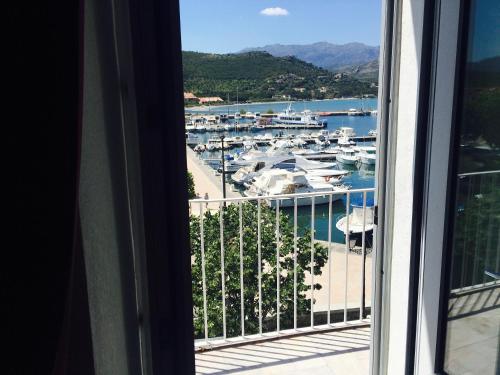 Erkély/terasz, Hotel Restaurant L'Europe in Saint-Florent