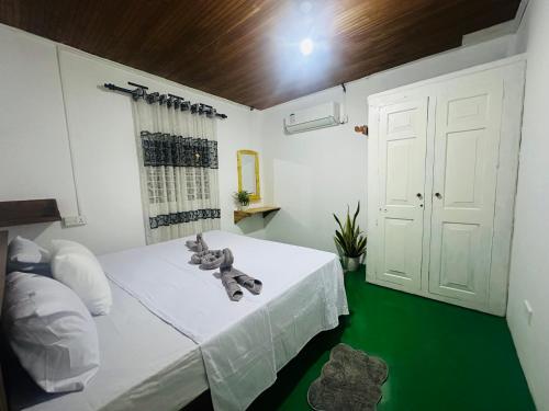 Deluxe Double Room image 4