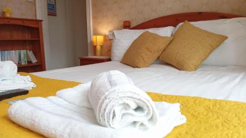 Deluxe Double Room image 7
