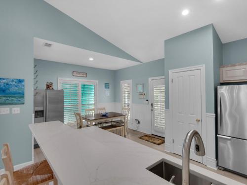 Royal Bahamian - image 12