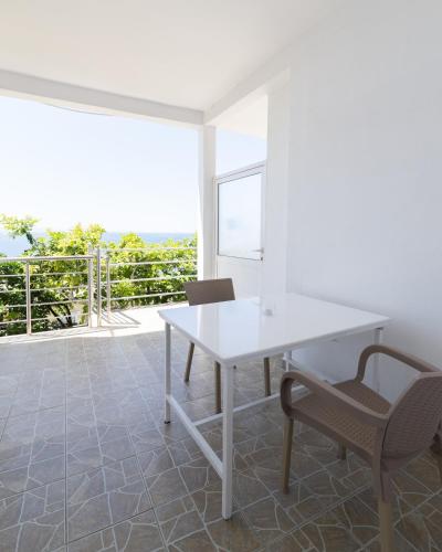 Qeparo Pano Rooms - image 6