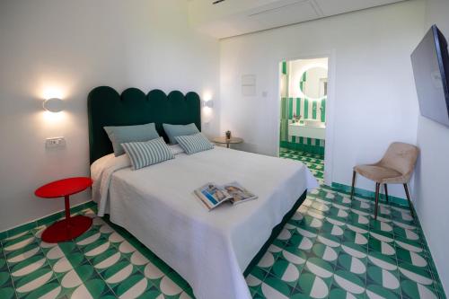 room detail thumbnail 0