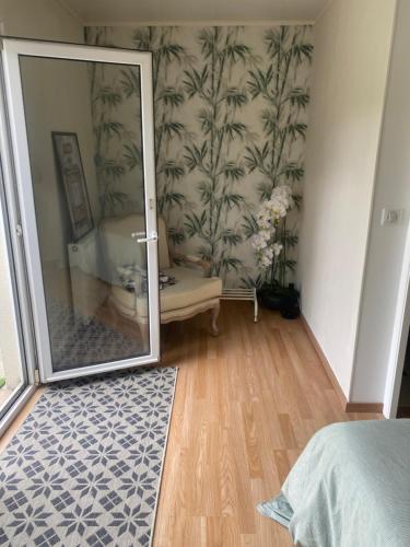 Chambre calme in Tremblay-en-France