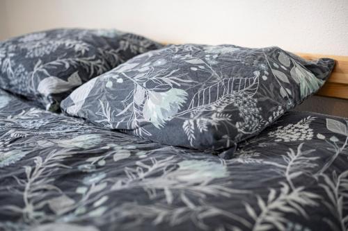 Flat at border suisse