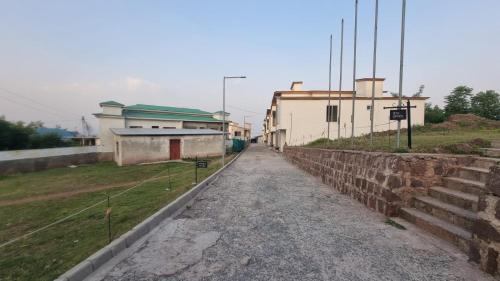 Haven Cliffside - 3BR Villa with Valley Views Bhurban - image 7