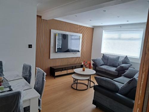Grand Apartments Stretford, Manchester