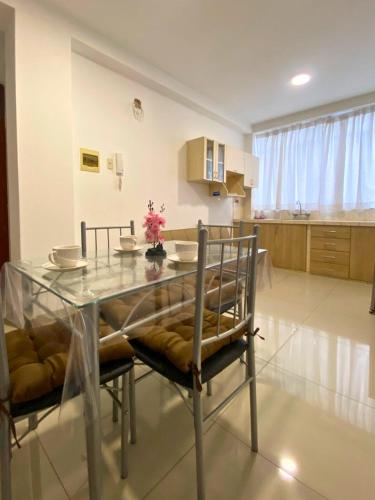 Mini departamento cerca al Mall Plaza