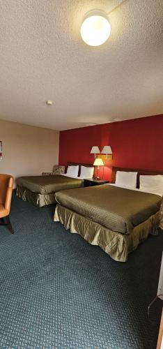 . Colonial Inn