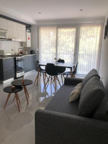 Departamento 2 ambientes zona La Perla