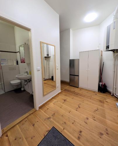 One-Bedroom Standard Apartment image 10