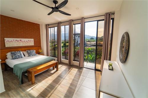 house, farm or villa in Pereira, Colombia in Belmonte Bajo