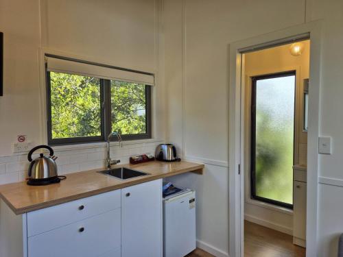 Punakaiki Beach Camp in ปูนาไกกิ