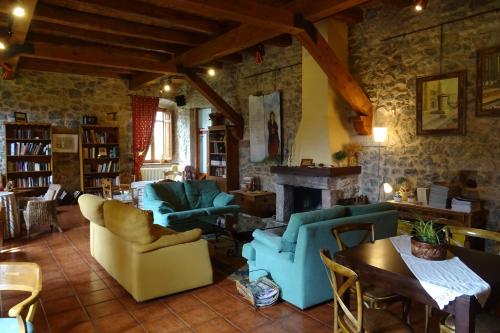 Létesítmények, Dias de Luna in Sena De Luna