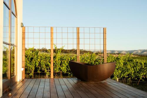 Clay - Rare Earth Retreats, McLaren Vale (photo 2)