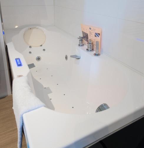 Einrichtungen, La Terrasse in Douai