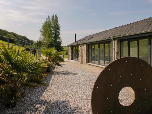 A szálláshely kívülről, Limestone in Urswick