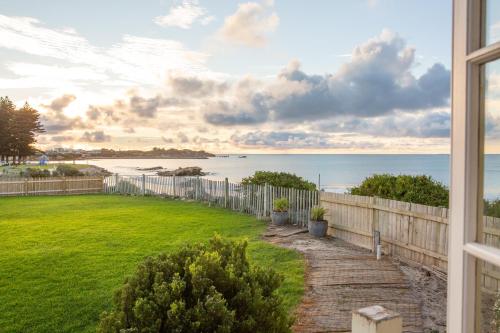 สภาพแวดล้อมโดยรอบ, Splash by the Sea - Waterfront Accommodation in โรบิ