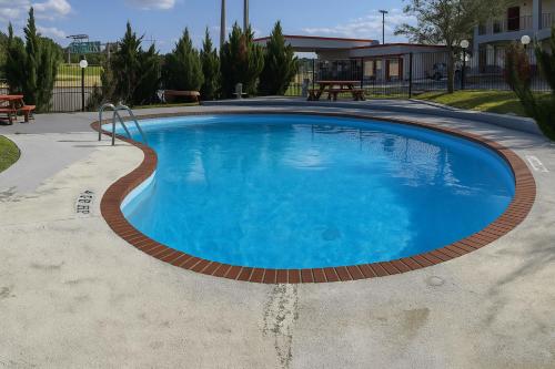 River Forest Inn