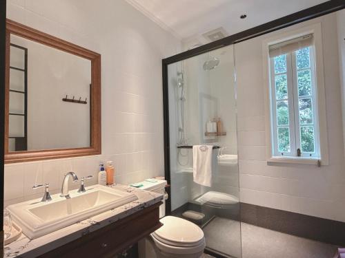 Double Room with Terrace image 10