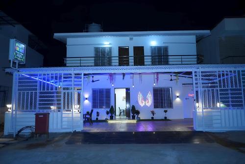F2 Villa 6Bhk
