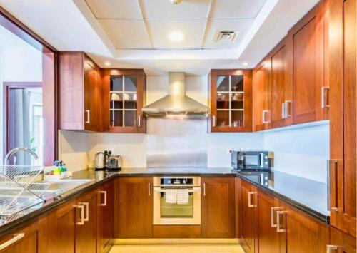 Exceptional 1BR I Burj Khalifa I Fountain View, Dubai (photo 6)
