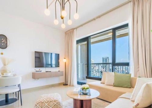 Exceptional 1BR I Burj Khalifa I Fountain View, Dubai (photo 4)