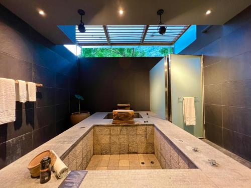 Fürdőszoba, Onsen Papawaqa in Taian Község