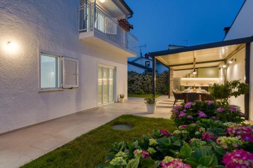 Villa image 6