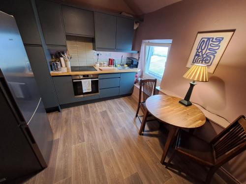 Westways House in โคฟ