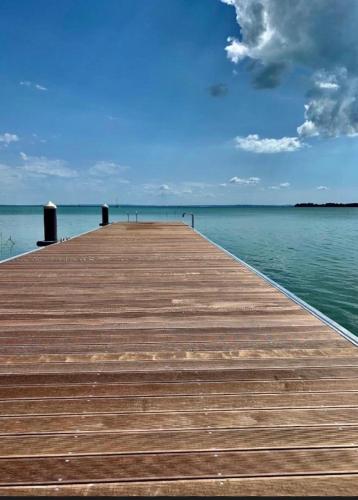 Fűzliget2 - Balaton Bliss – khách sạn tại Balatonkenese