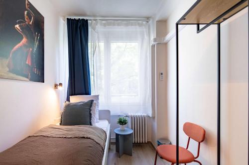 Central - Balcony - Comfy - Green - image 8