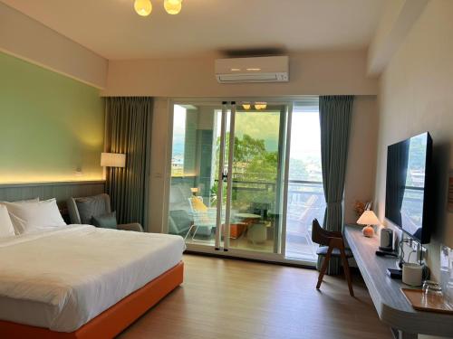Deluxe Quadruple Room room in Orange Homestay