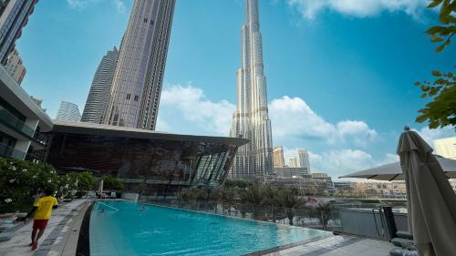 SkyHigh 2BR Burj Views Steps to Dubai Mall, Dubai (foto 3)