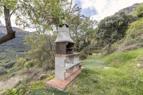 Létesítmények, Cova Cuberes in Salàs de Pallars
