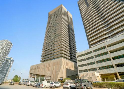 Exterior view, Luxury Living in Matrix Tower Near Sports City near Dubai Sports City