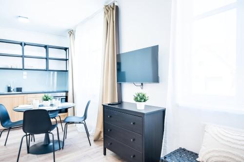 Apartment image 9
