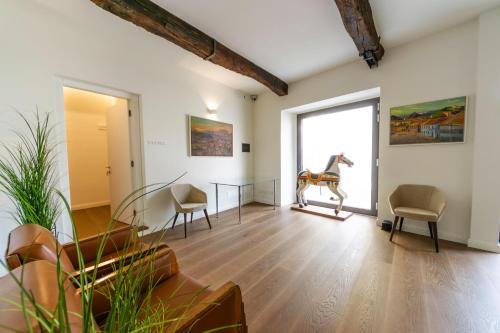Arona Palace - Superior Apartments in Arona