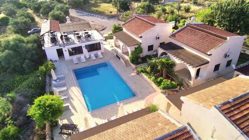 Five Fingers Holiday Bungalows