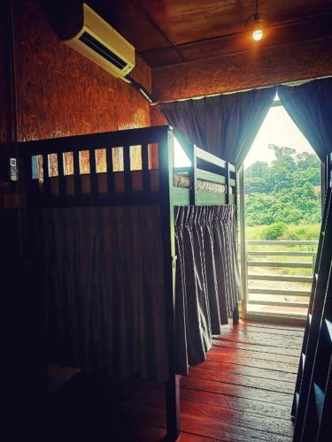 1 bunk bed