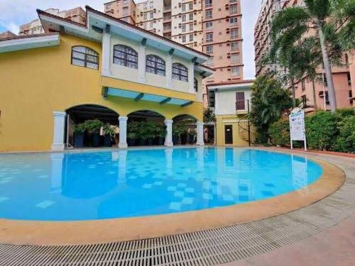Modern Studio Condominium 2, Manila
