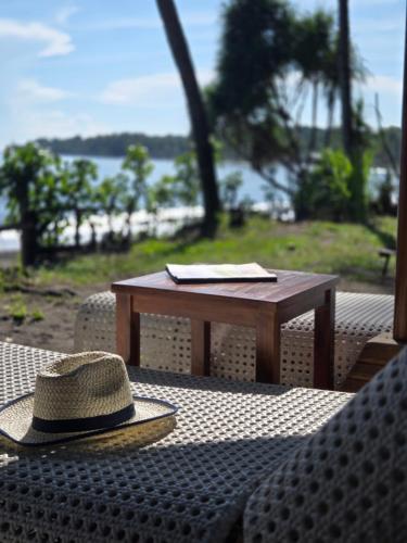 Secret Beach Bungalow in กังกา