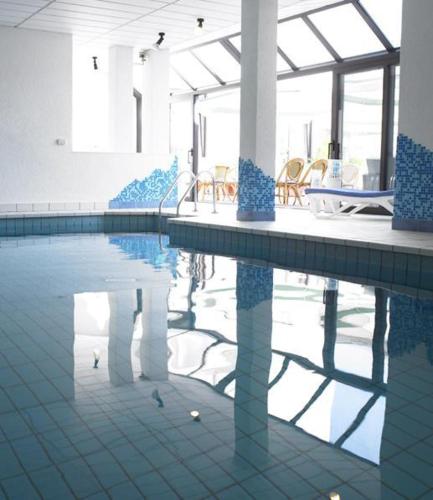 Swimming pool, Adler Hotel & Restaurant Groß-Gerau in Gross-Gerau