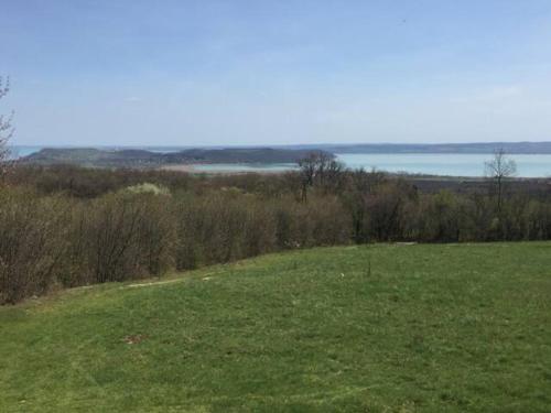 Katti Cottage Panorama Balaton in Vazoli