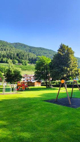 Domus Anicio - Spazioso Loft con Giardino in Terzola