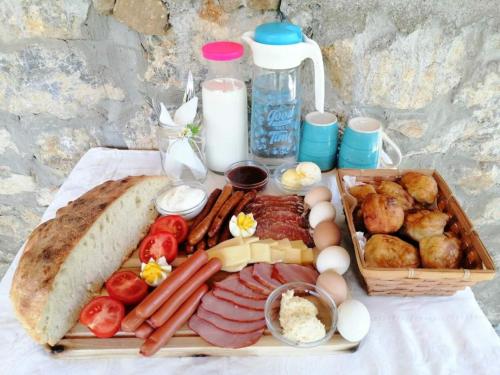 Ēdiens un dzērieni, Bad and Breakfast Majestik in Ključ