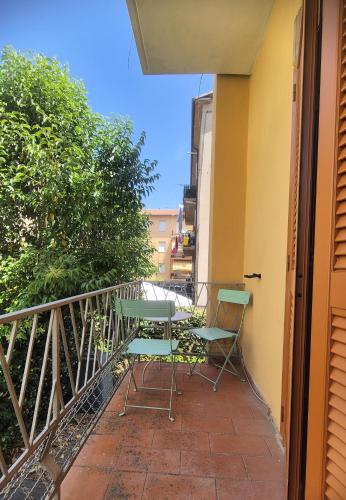 陽台/露台, daClaudia,it a piedi 5 min dalla stazione, 10 min dal centro in 斯波萊托市中心