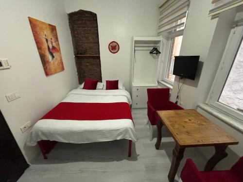 Istanberry - Sunshine Flats - image 5