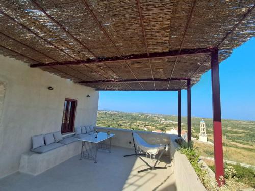 Erkély/terasz, Kirkinezi Kythira in Keramoto