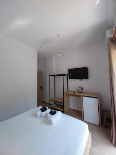 Athena's & Kosta's Rooms Himara - image 5